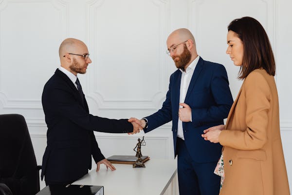 كيف تساهم شركة المحاماة في حماية حقوق الملكية الفكرية